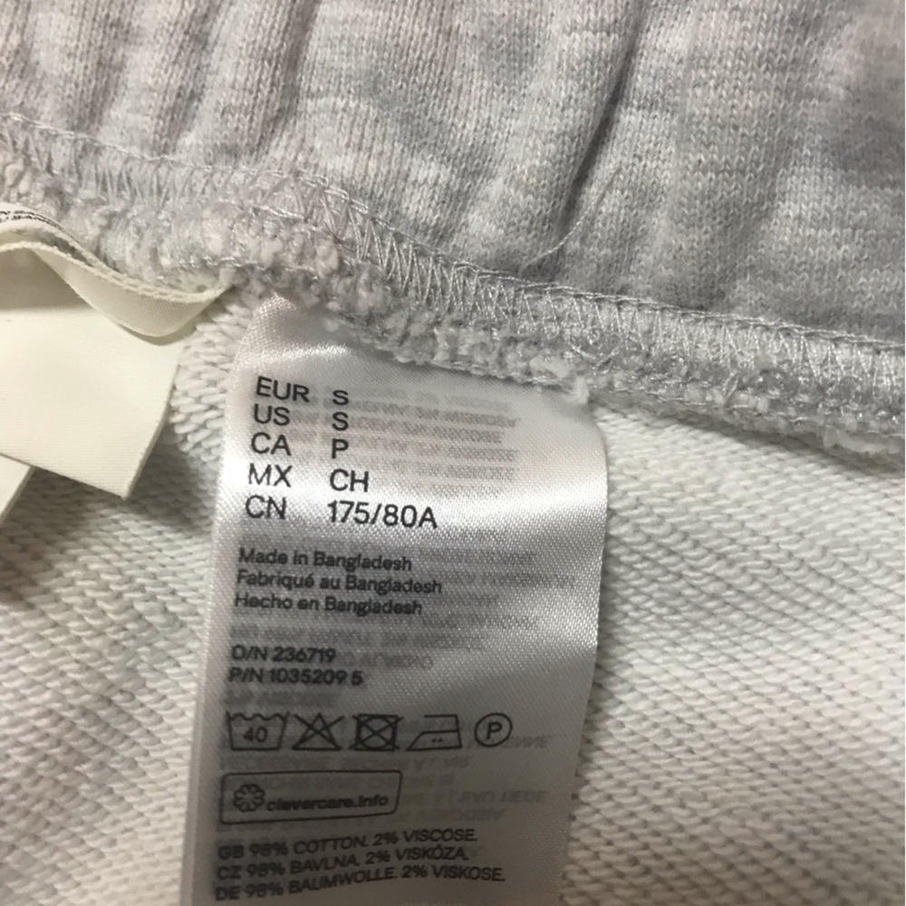 H&M Basic Shorts - image 2